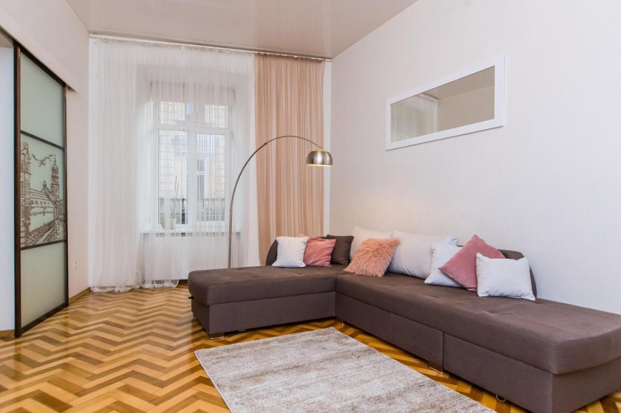 Miamo Apart Гнатюка 18 Lviv Exterior photo